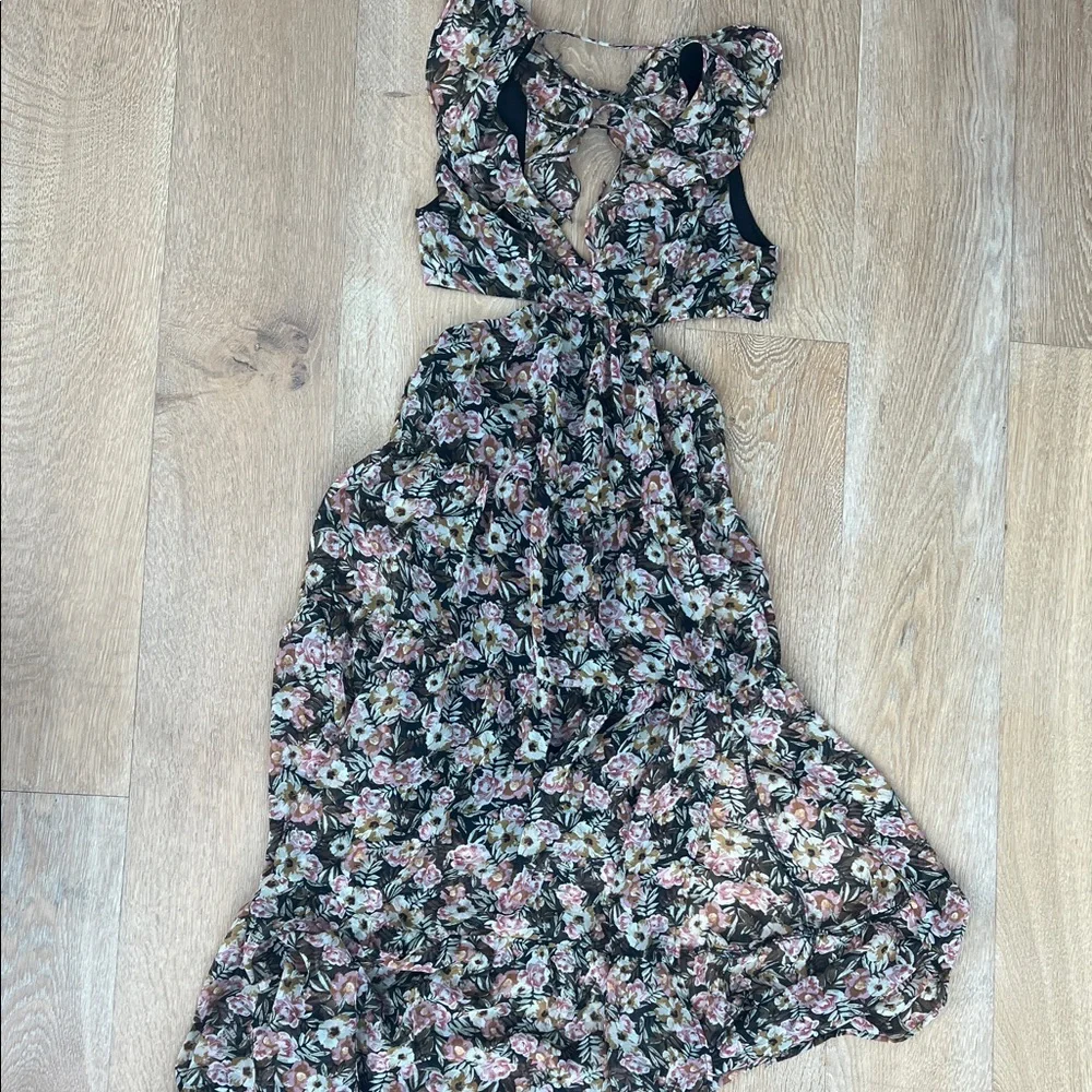 Astr Floral Cutout Maxi Dress in Pink and Black - Picture 5 of 5